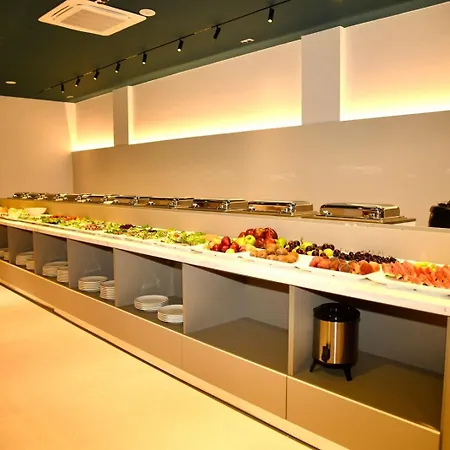 Отель Amber Village