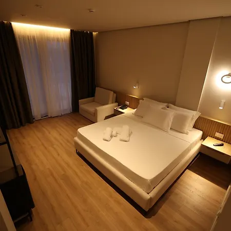 Amber Village * Спилле