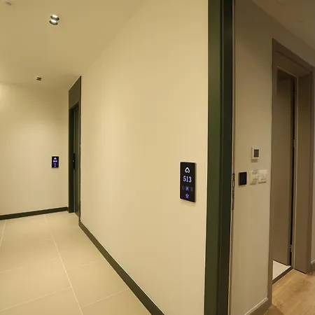 Amber Village Hotel *