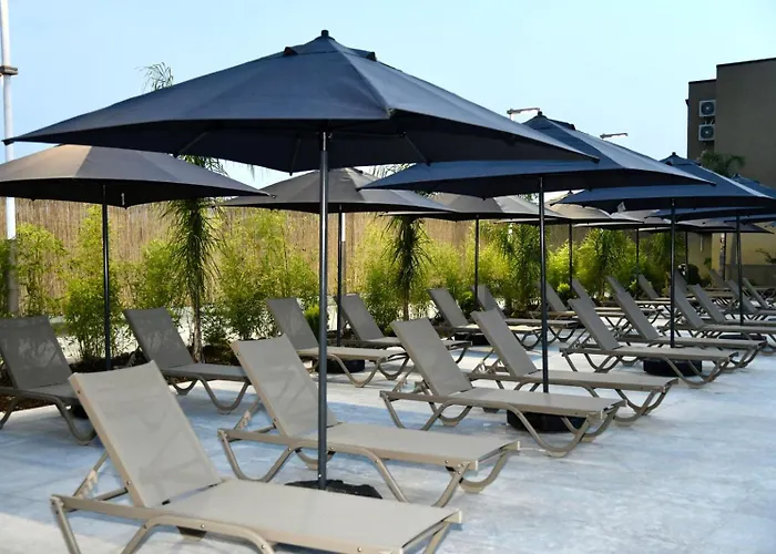 Amber Village 호텔