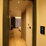 Amber Village فندق *