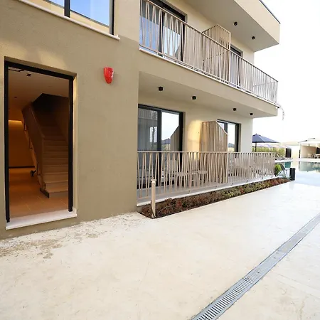 酒店 Amber Village