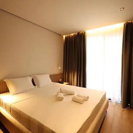 Hotel Amber Village *