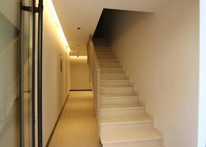 Amber Village 酒店 *