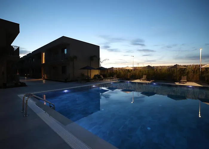 Amber Village 斯比勒