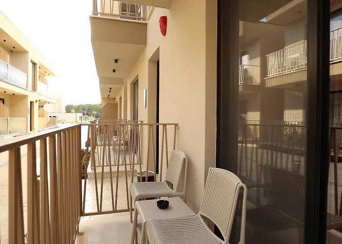 Amber Village Hotel Spille